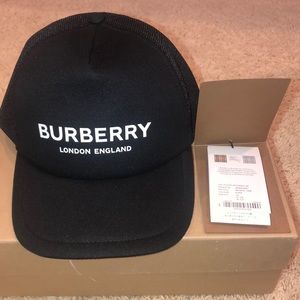 Burberry trucker hat